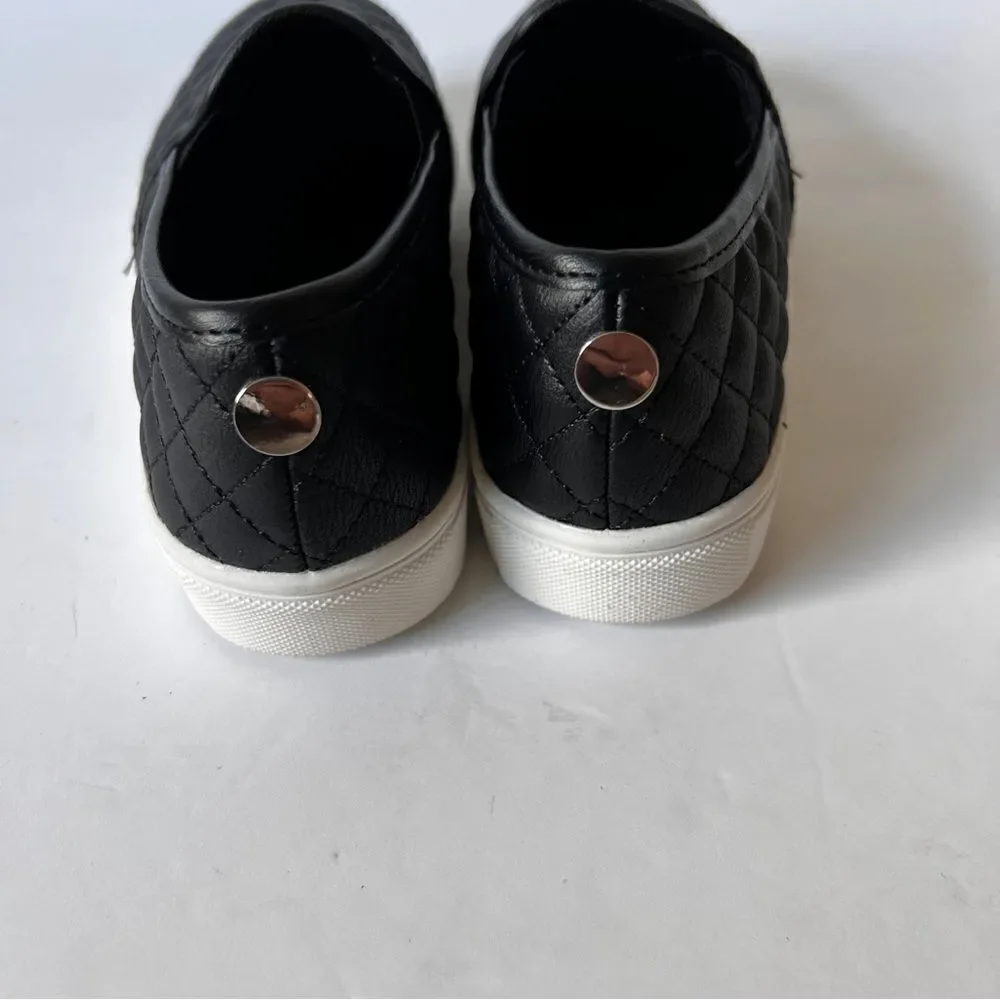 Taboom Boys/Girls Black Faux‎ Leather Comfort Slip On Comfort Sneaker Size 2